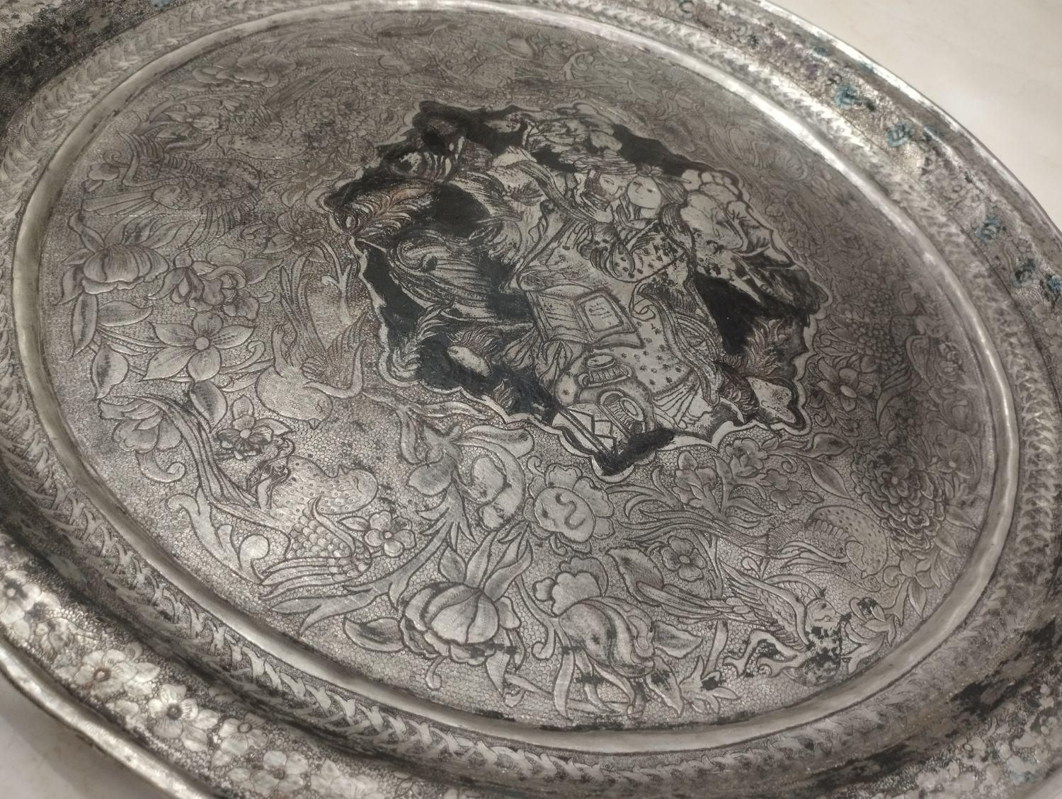 سینی مسی قدیمی قلمزنی شده|کلکسیون اشیاء عتیقه|مبارکه, |دیوار