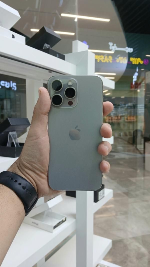 اپل iPhone 15 Pro Max با حافظهٔ ۲۵۶ گیگابایت|موبایل|یزد, |دیوار