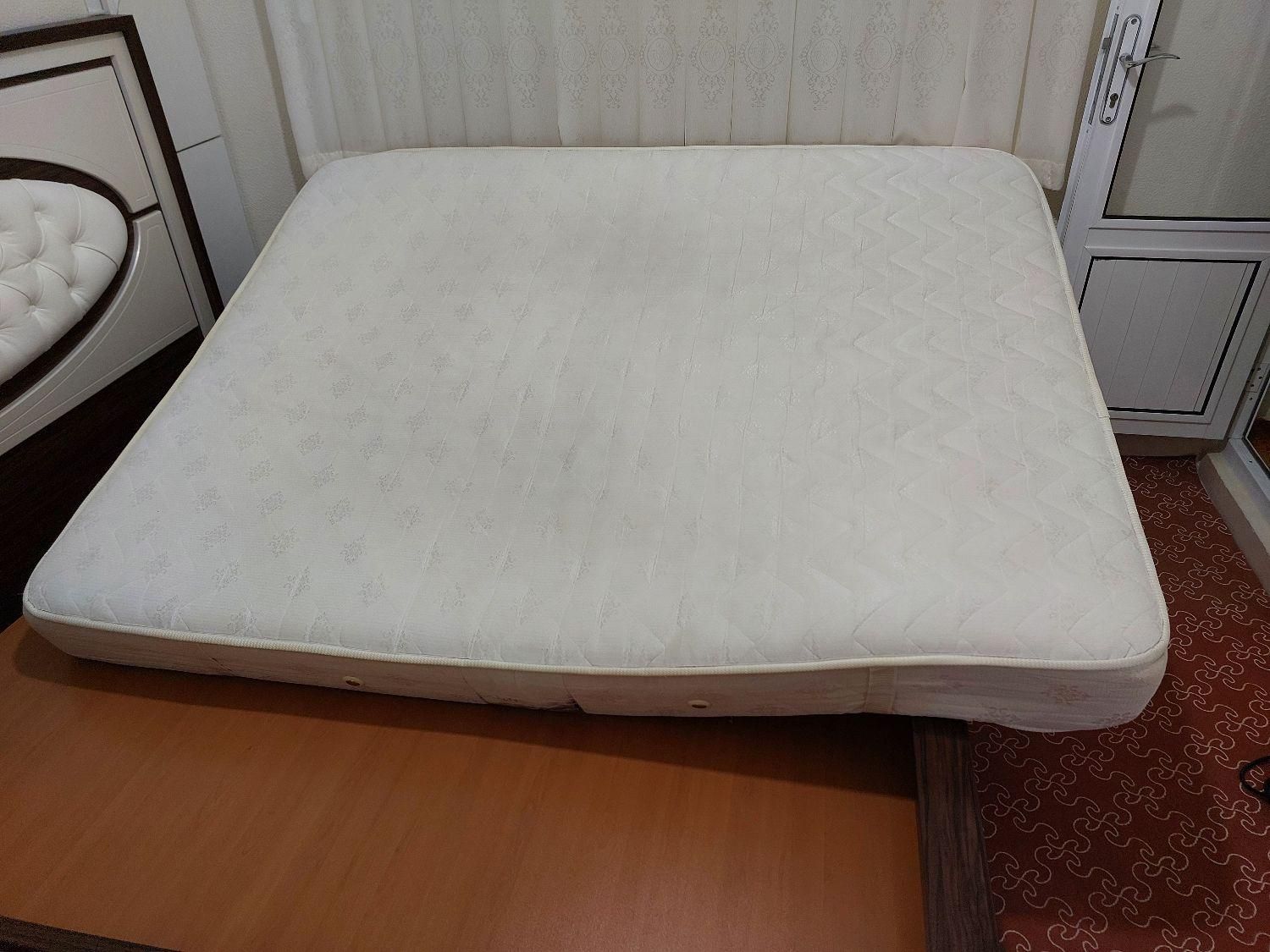 تشک دو نفره|تشک تختخواب|شاهین‌شهر, خانه کارگر|دیوار