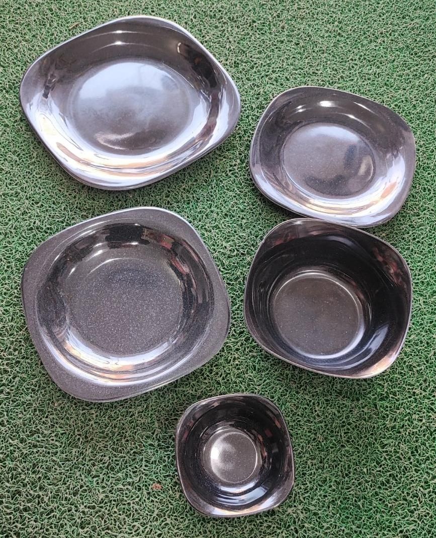 سرویس ملامین رنگ مشکی *4گوش*قیمت قبل ارسال رایگان|ظروف سرو و پذیرایی|مشهد, کارمندان دوم|دیوار