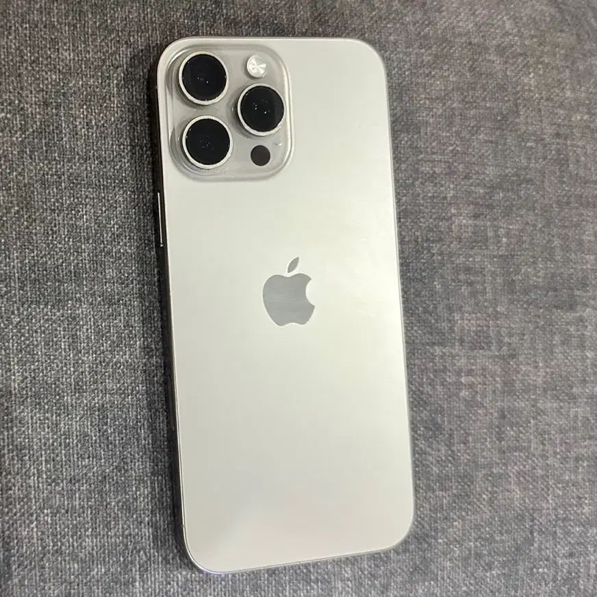 آیفون ۱۶ پرومکس ۲۵۶ - iPhone 16 Pro Max 256|موبایل|تهران, فردوس|دیوار