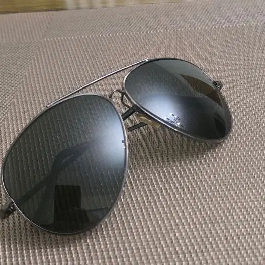 عینک ری بن ray ban  اصل اصل شیشه سنگ آمریکایی|زیورآلات و اکسسوری|اصفهان, شهرک شهید منتظری|دیوار