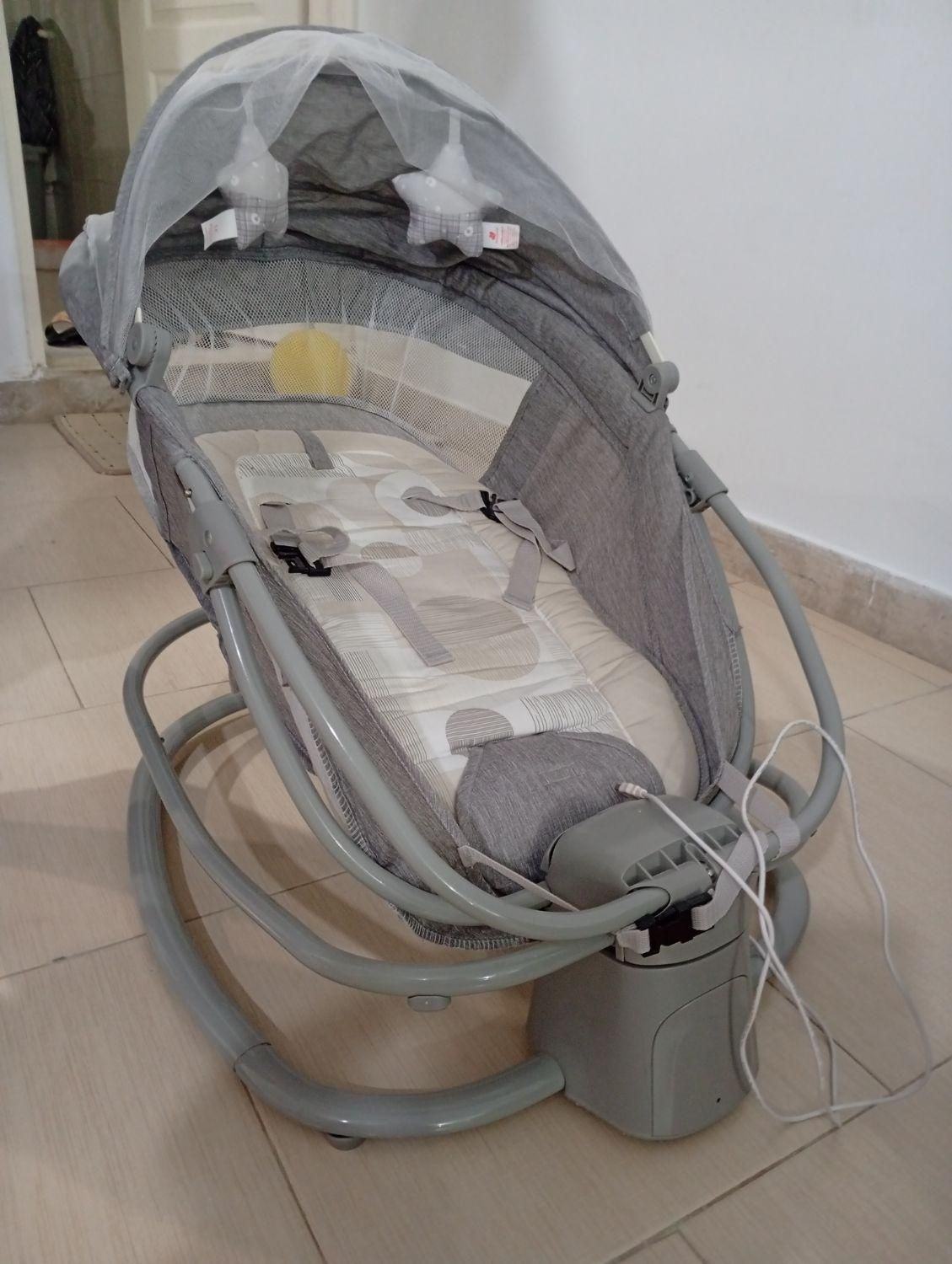 گهواره برقی|اسباب و اثاث بچه|دماوند, گیلاوند|دیوار