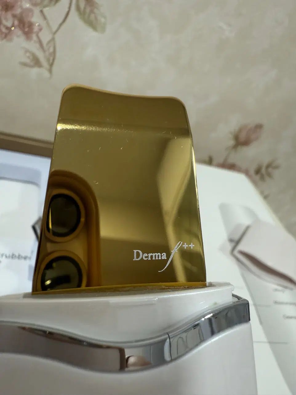 دستگاه پاکسازی پوست (اتوی پوست درما اف)|آرایشی، بهداشتی، درمانی|کرج, شهرک بنفشه|دیوار