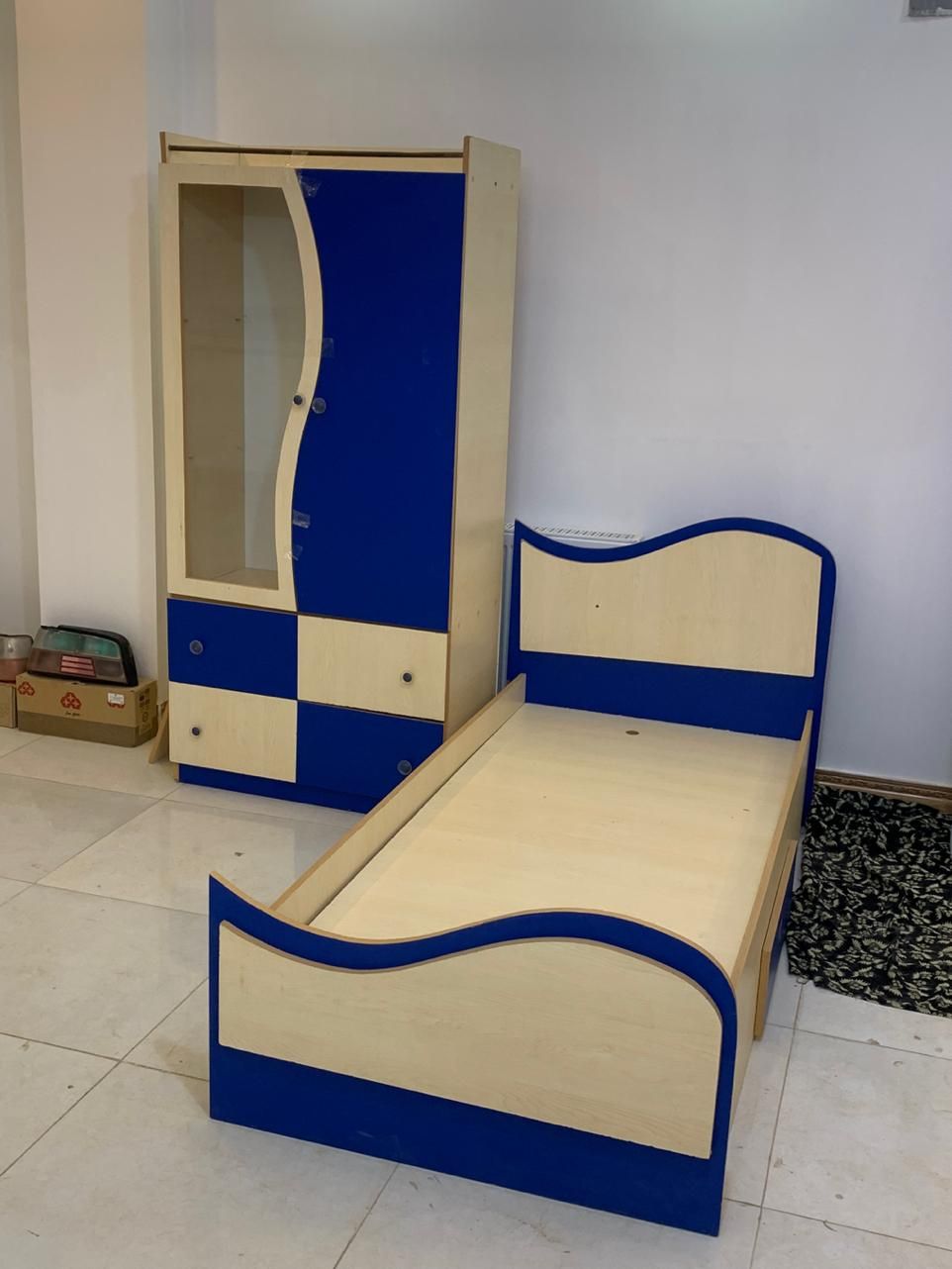 تخت و کمد نوجوان|تخت و سرویس خواب|شیروان (خراسان), |دیوار