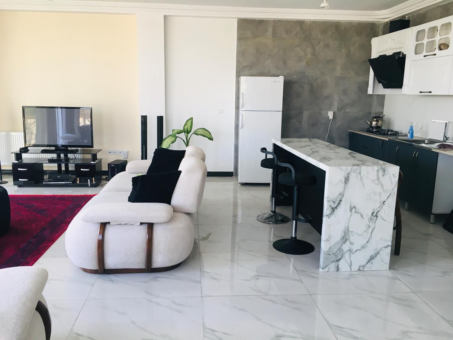 اجاره ویلااستخردار ساحلی چهارفصل جاده پلاژ ساری|اجارهٔ کوتاه‌مدت ویلا و باغ|ساری, |دیوار