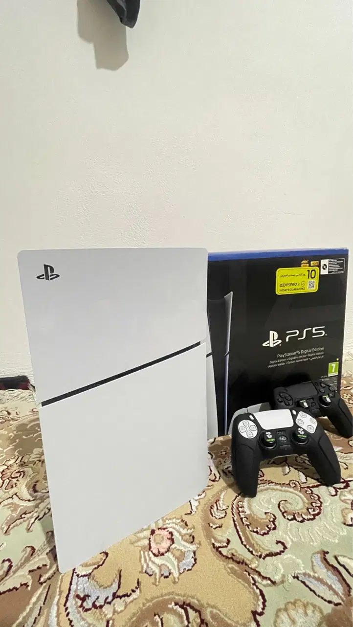 ps5 slimریجن اروپا اخرین نسخه با دو دسته نو نقدی|کنسول، بازی ویدئویی و آنلاین|چالوس, |دیوار