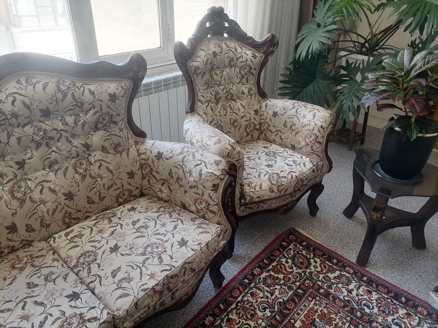 مبل سلطنتی|مبلمان خانگی و میز عسلی|شهرکرد, |دیوار