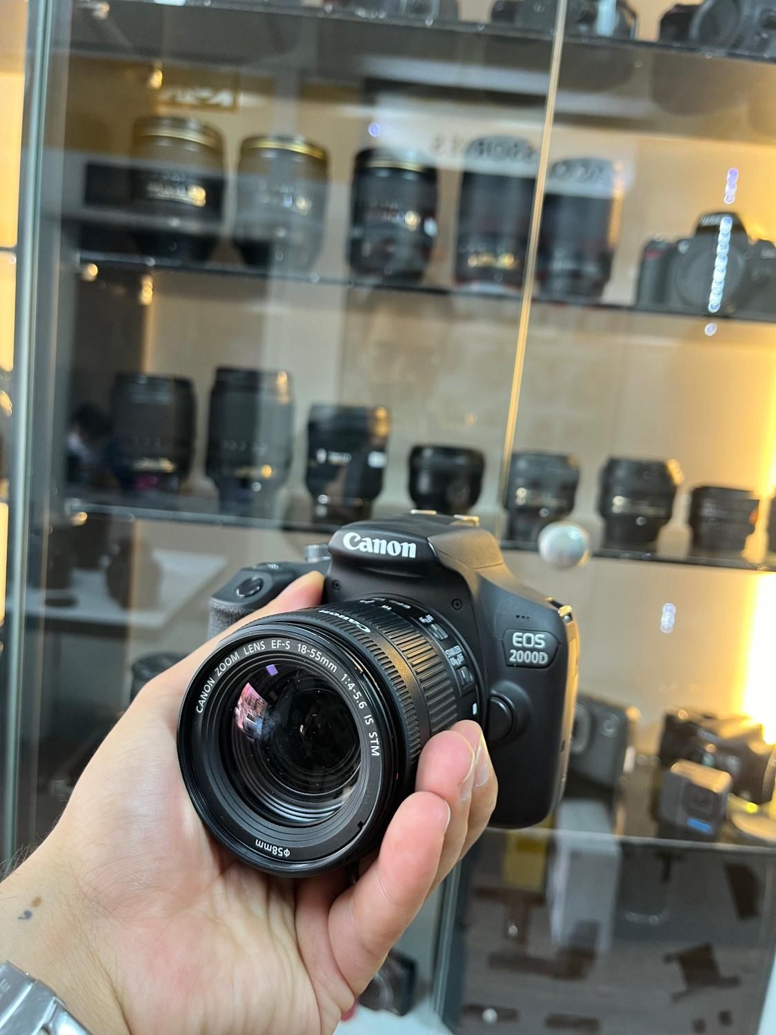 دوربین  Canon 2000D+18-55 stm|دوربین عکاسی و فیلم‌برداری|تهران, هاشمی|دیوار