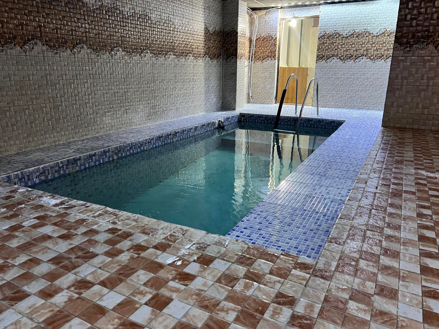 اجاره ویلا استخر دار بوژان|اجارهٔ کوتاهمدت ویلا و باغ|نیشابور, فضل|دیوار