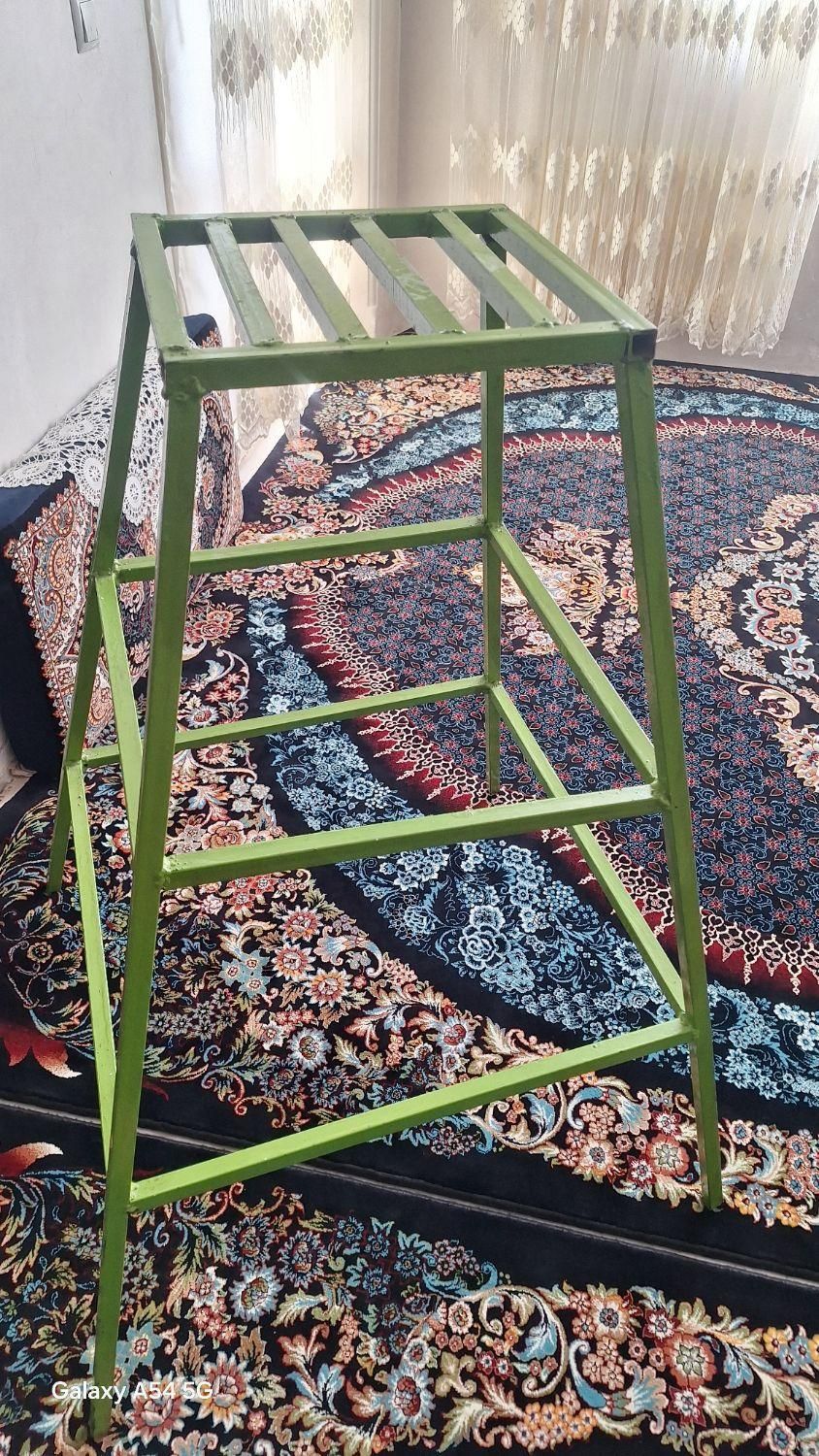 چهار پایه|صندلی و نیمکت|کهریزک, |دیوار