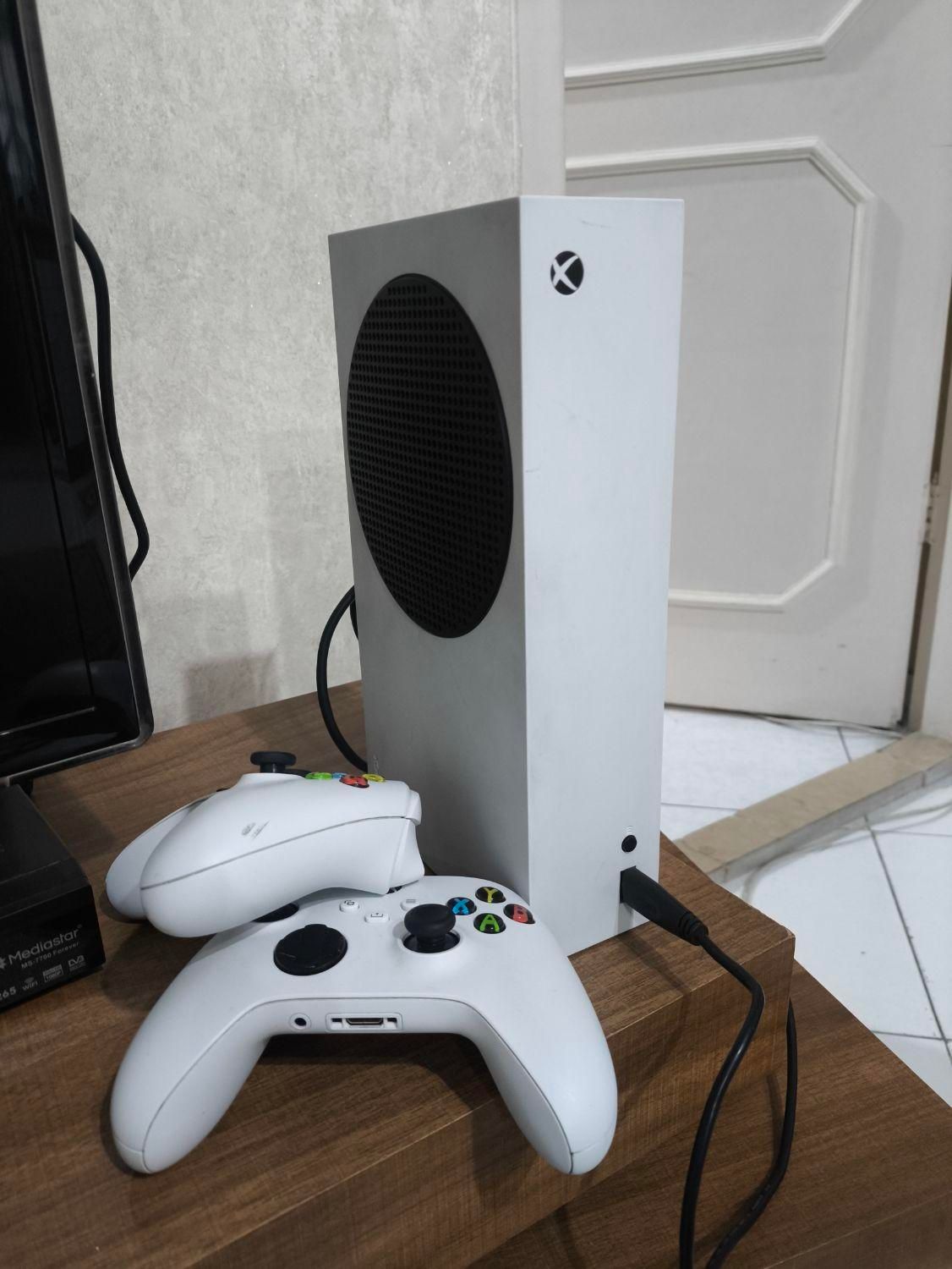 Xbox Serie S 4TB بیش از ۹۰ بازی|کنسول، بازی ویدئویی و آنلاین|تهران, خواجه نصیر طوسی|دیوار