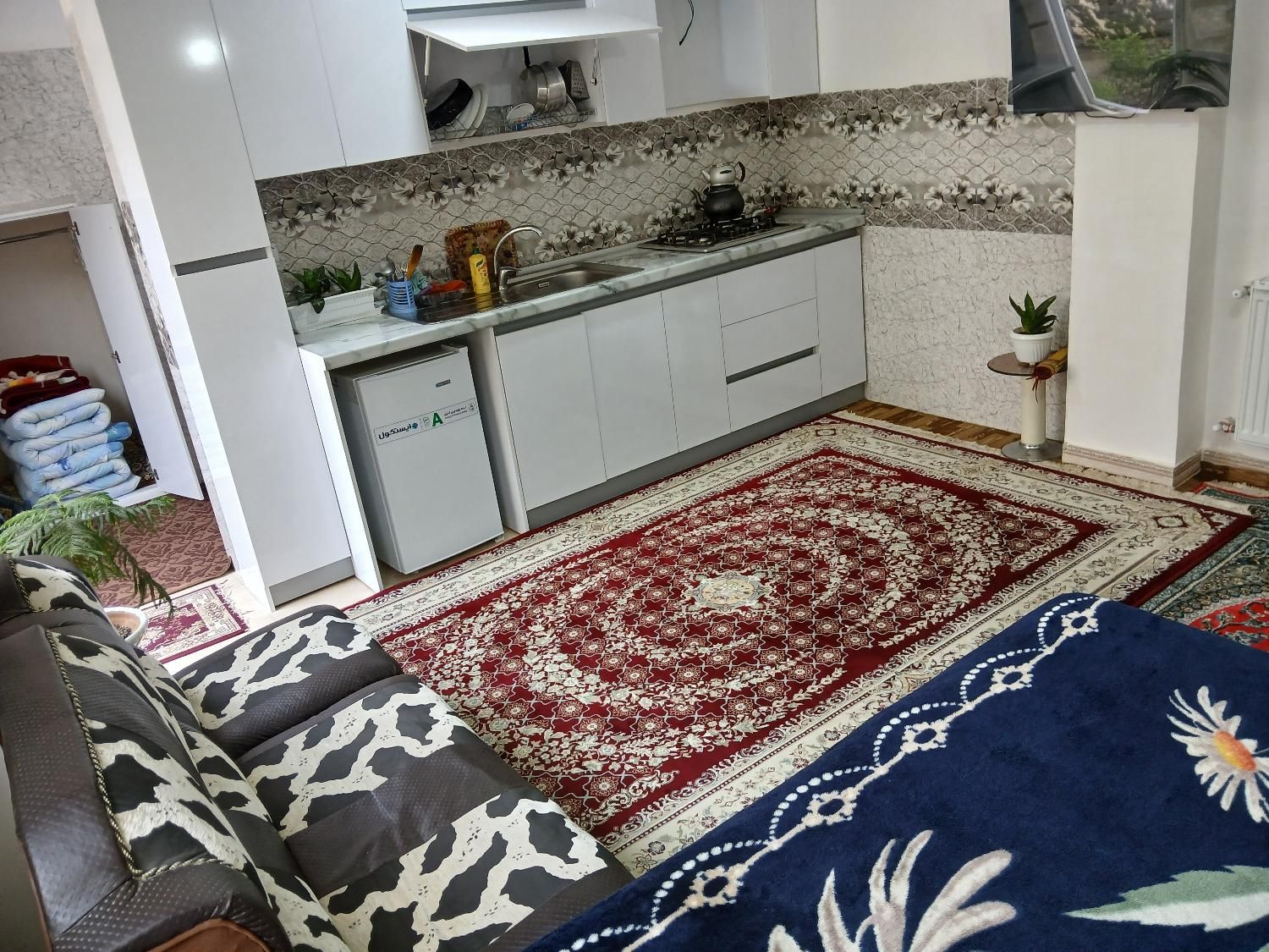 سوئیت مناسب برای مسافر|اجارهٔ کوتاه‌مدت آپارتمان و سوئیت|املش, |دیوار