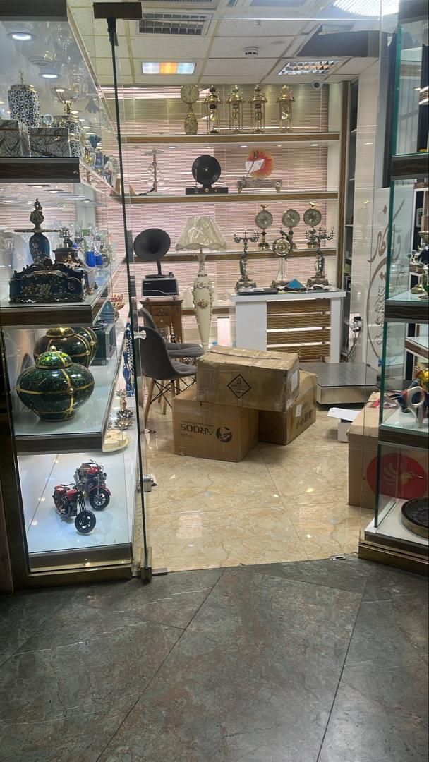 فروش مغاز پاساژ قصر بلور صابونیان|فروش مغازه و غرفه|تهران, شوش (باغ آذری)|دیوار