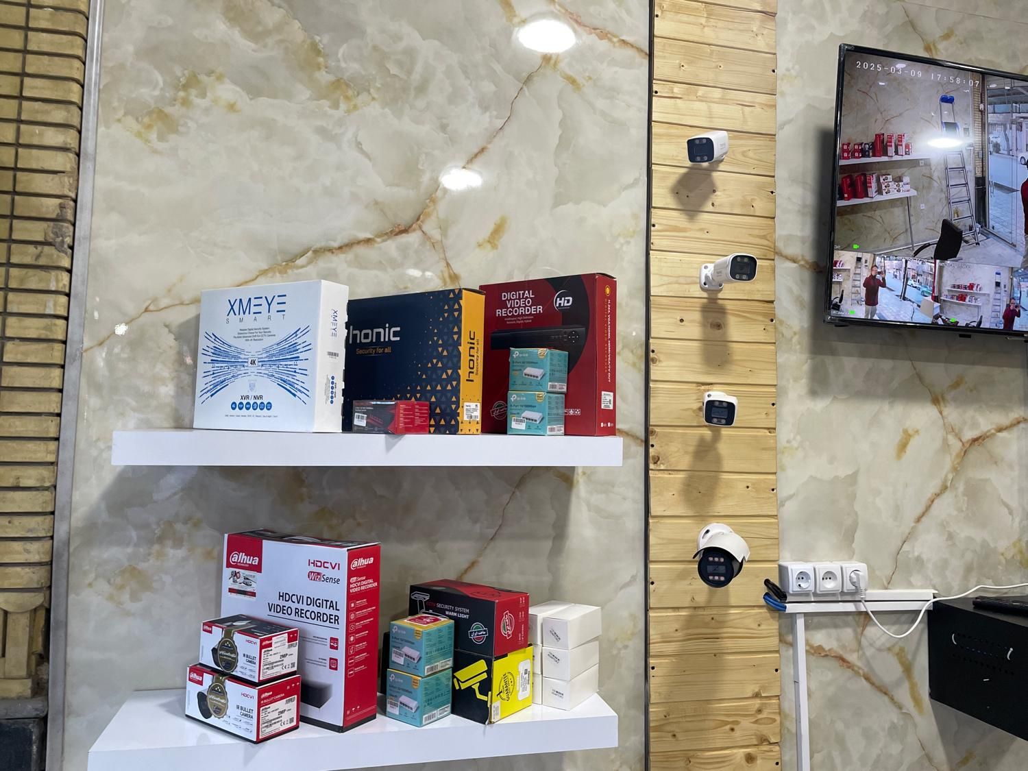 «اجرا و تعمیر دوربین مدار بسته و دزدگیر اماکن»|خدمات پیشه و مهارت|بروجن, |دیوار