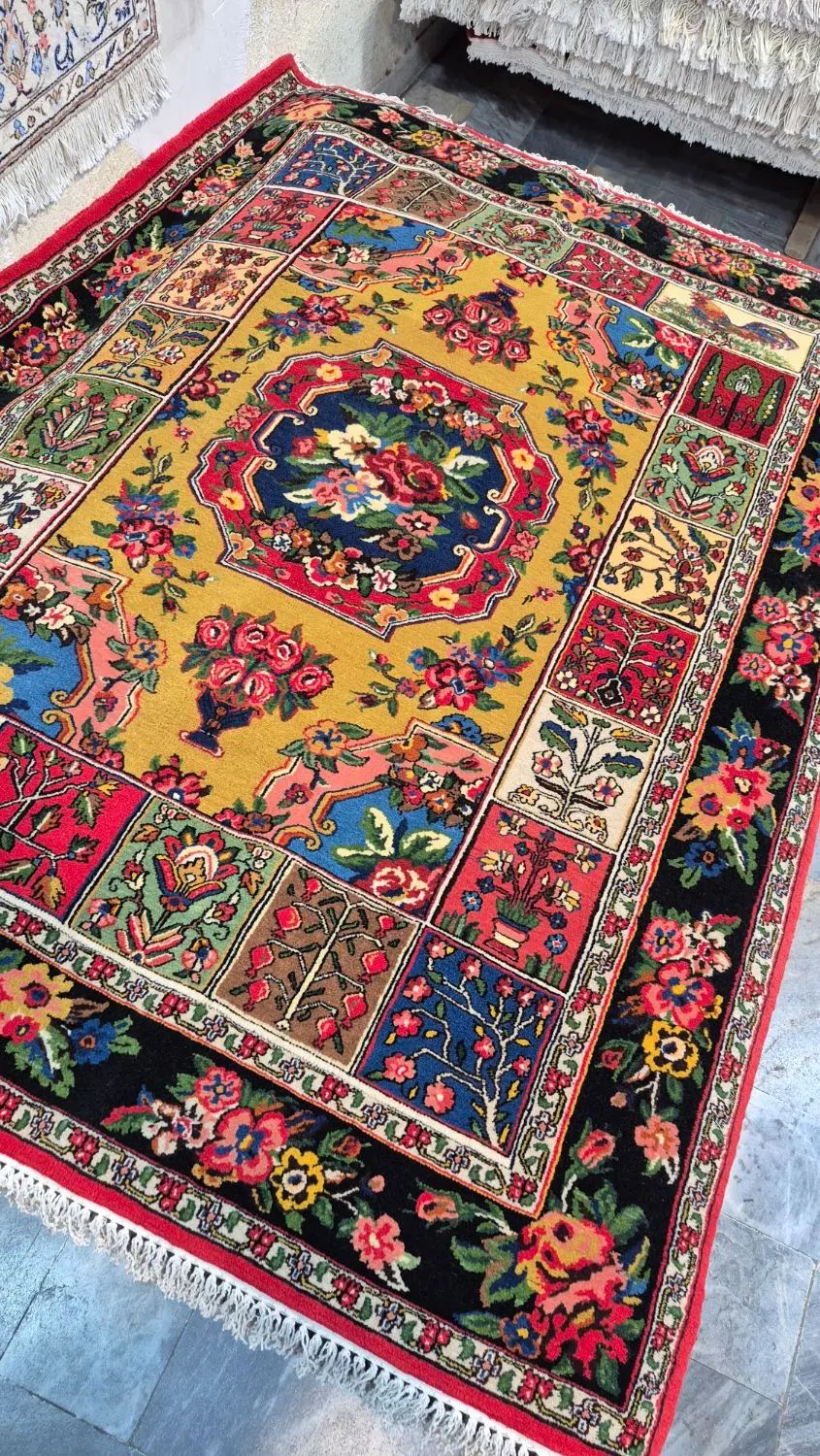 فرش دستباف قالیچه ۳ متری بختیاری رنگ گیاهی|فرش|کرج, برغان|دیوار