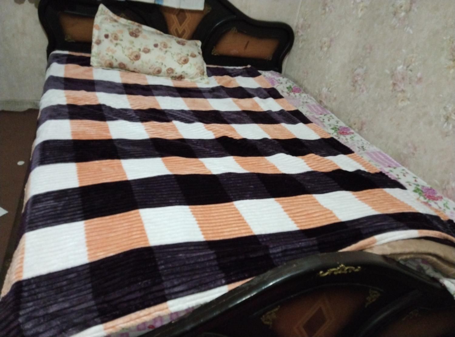 تخت دو نفره|تخت و سرویس خواب|بروجرد, |دیوار