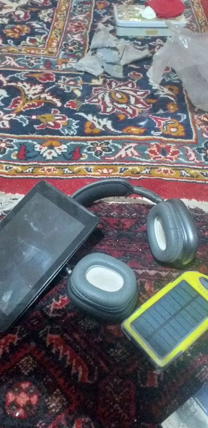 تعدادی لوازم منزل ازدراور وپایه گلدون قاب عکس و|حراج|مشهد, عبادی|دیوار