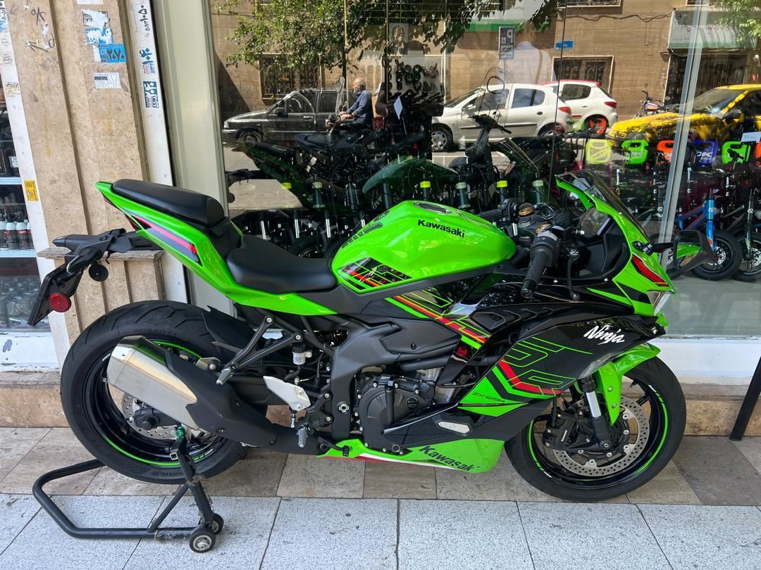 نینجا ۴ سیلندر zxr 1403|موتورسیکلت|تهران, قلمستان|دیوار