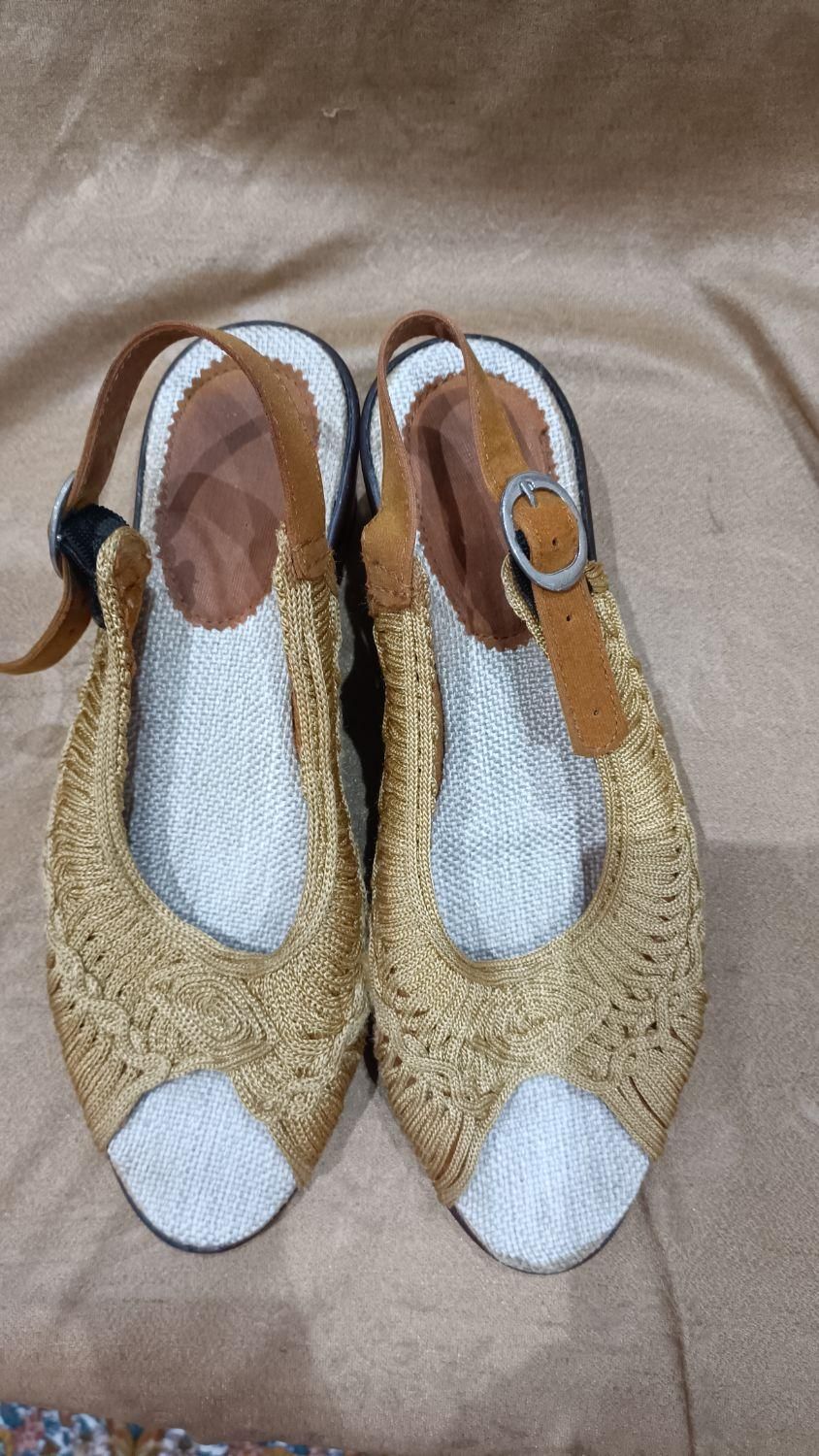 کفش های پاشنه بلند مجلسی|کیف، کفش، کمربند|رشت, امین الضرب|دیوار