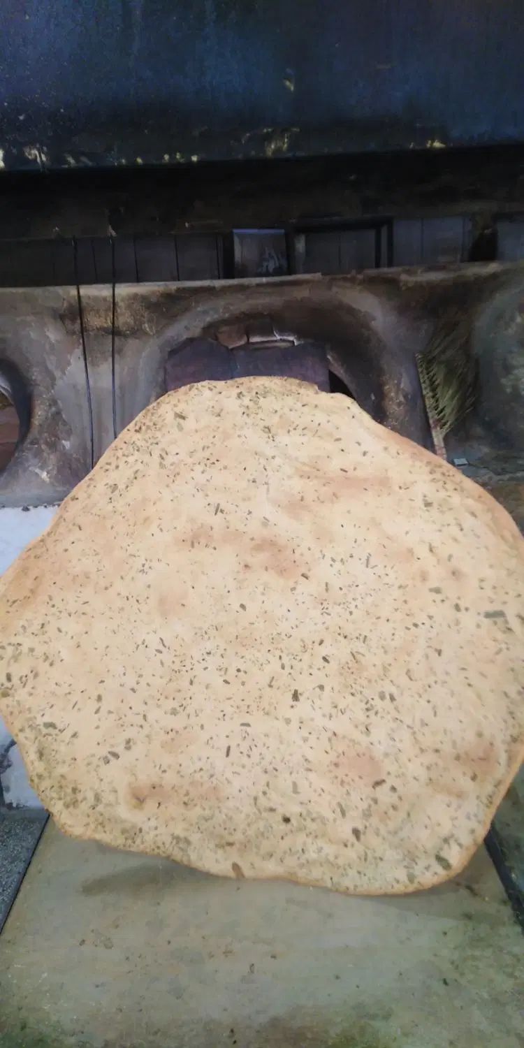 نان خشک هیزمی سنتی یزد|خوردنی و آشامیدنی|تهران, فاطمی|دیوار