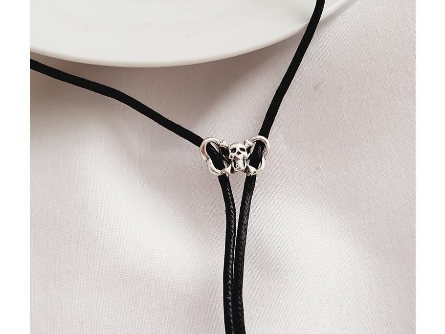 گردنبند بند چرمی آویزدار اسکلت نقره ای|بدلیجات|سنندج, |دیوار