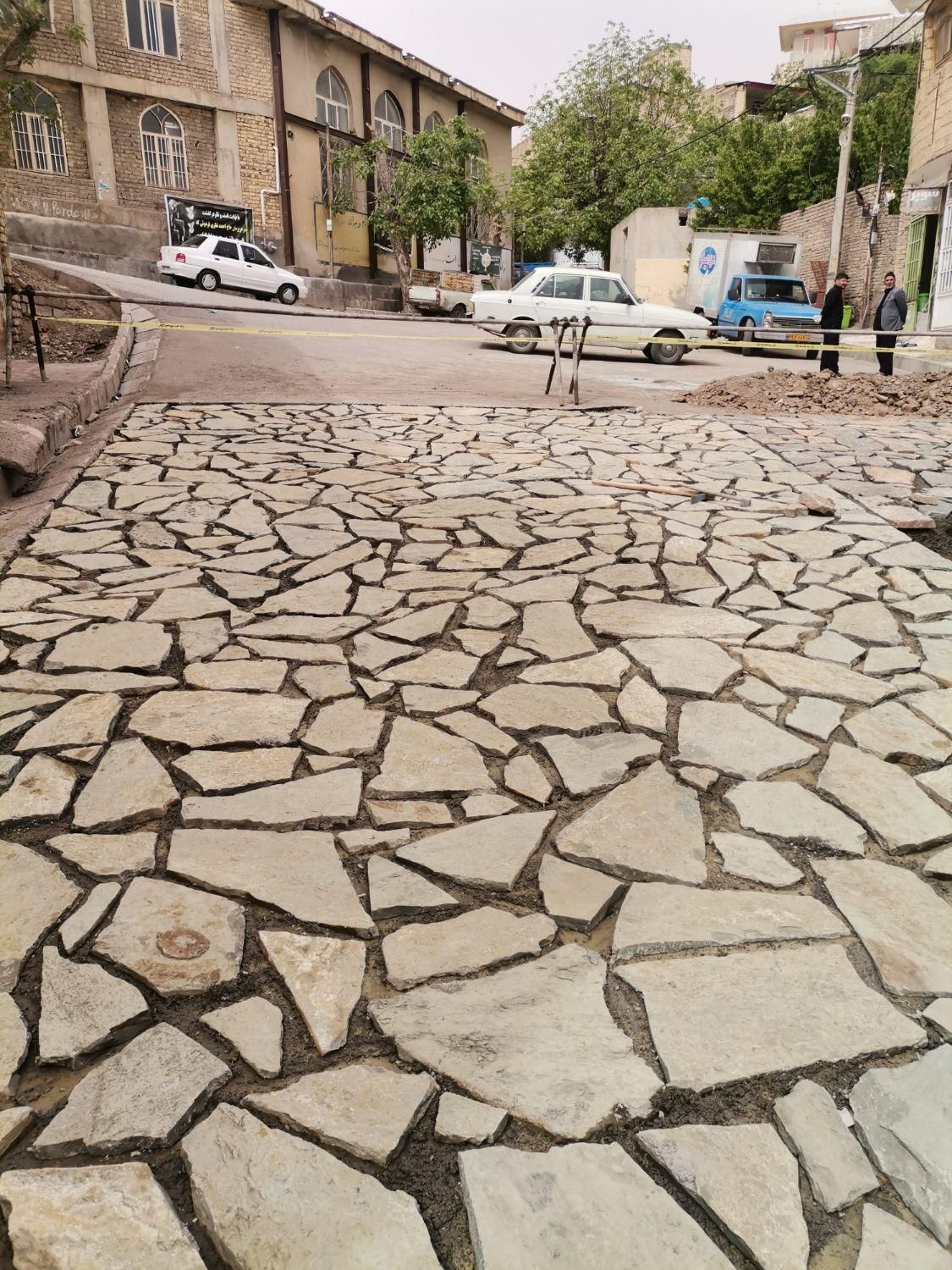 اجرای سنگ فرش وسنگ چینی زیر فنداسیون ودیوار|خدمات پیشه و مهارت|قم, باجک دو|دیوار