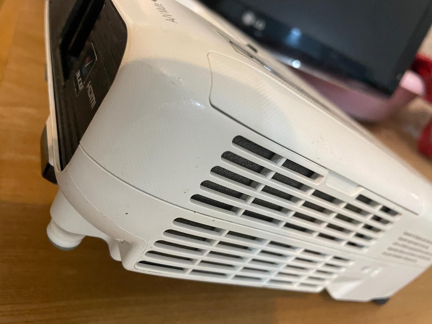 ویدئو پرژکتور مارک Epson بدون استفاده|تلویزیون و پروژکتور|مشهد, احمدآباد|دیوار