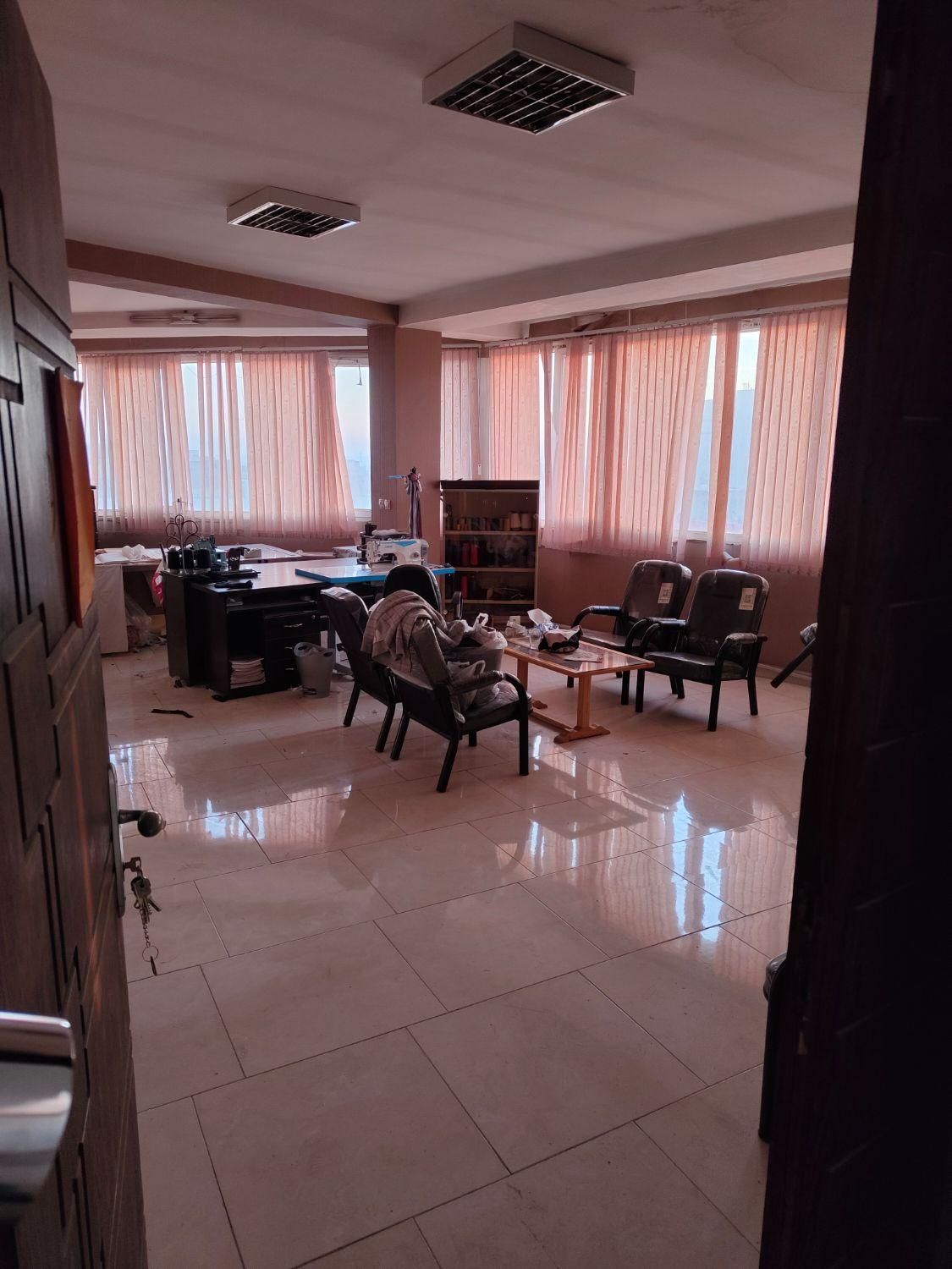 فروش واحد اداری ۹۰ متری در کمالشهر|فروش دفتر کار، اتاق اداری، مطب|کرج, کمالشهر|دیوار