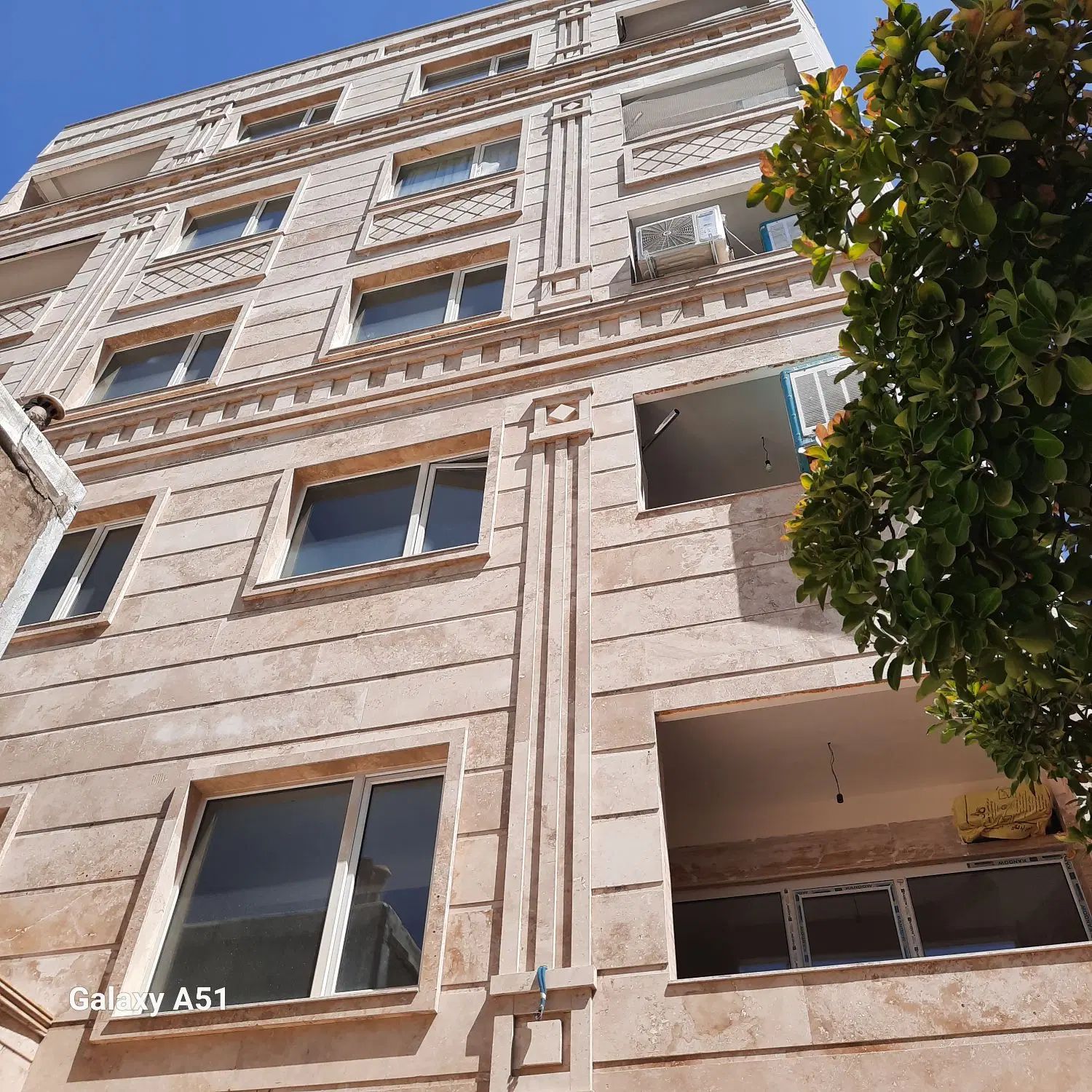 آپارتمان ۱۲۵ متری خشک انتهای خیابان کارمندان|فروش آپارتمان|کرمانشاه, |دیوار