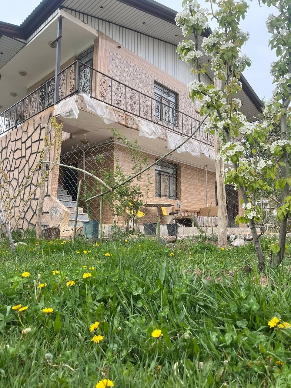 ویلا باغی ویو به دریاچه طالقان|اجارهٔ کوتاه‌مدت ویلا و باغ|طالقان, |دیوار