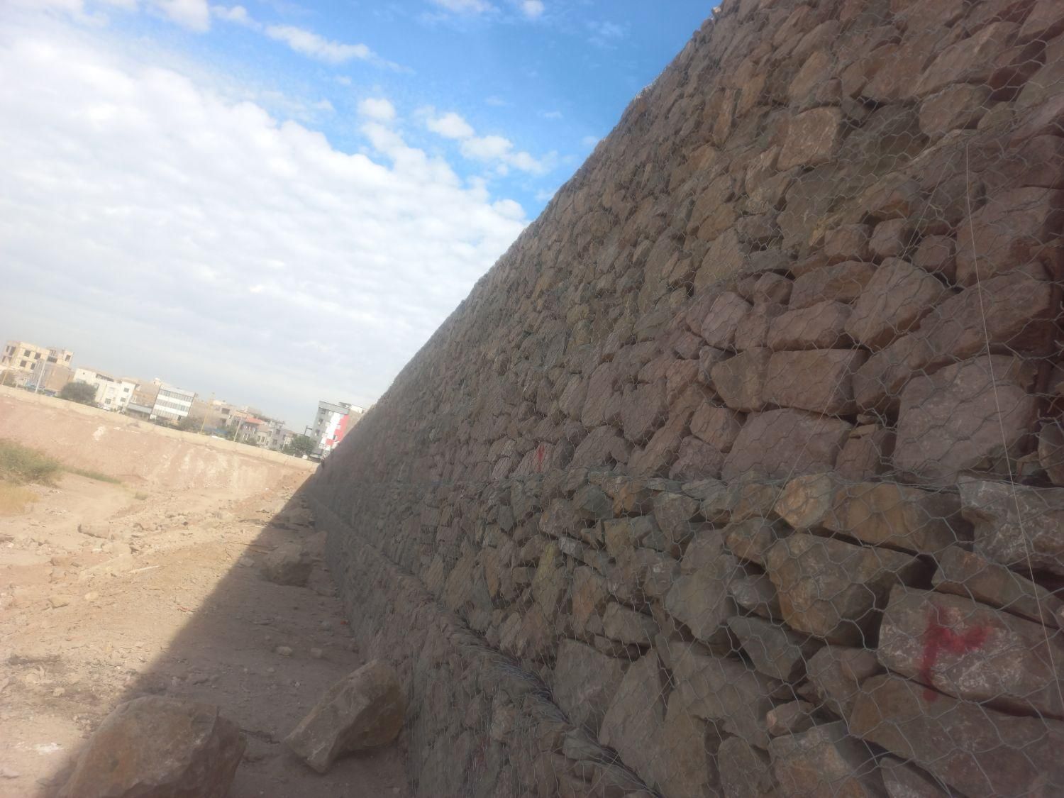 گابیون بندی و دیوار چینی|خدمات پیشه و مهارت|دماوند, گیلاوند|دیوار