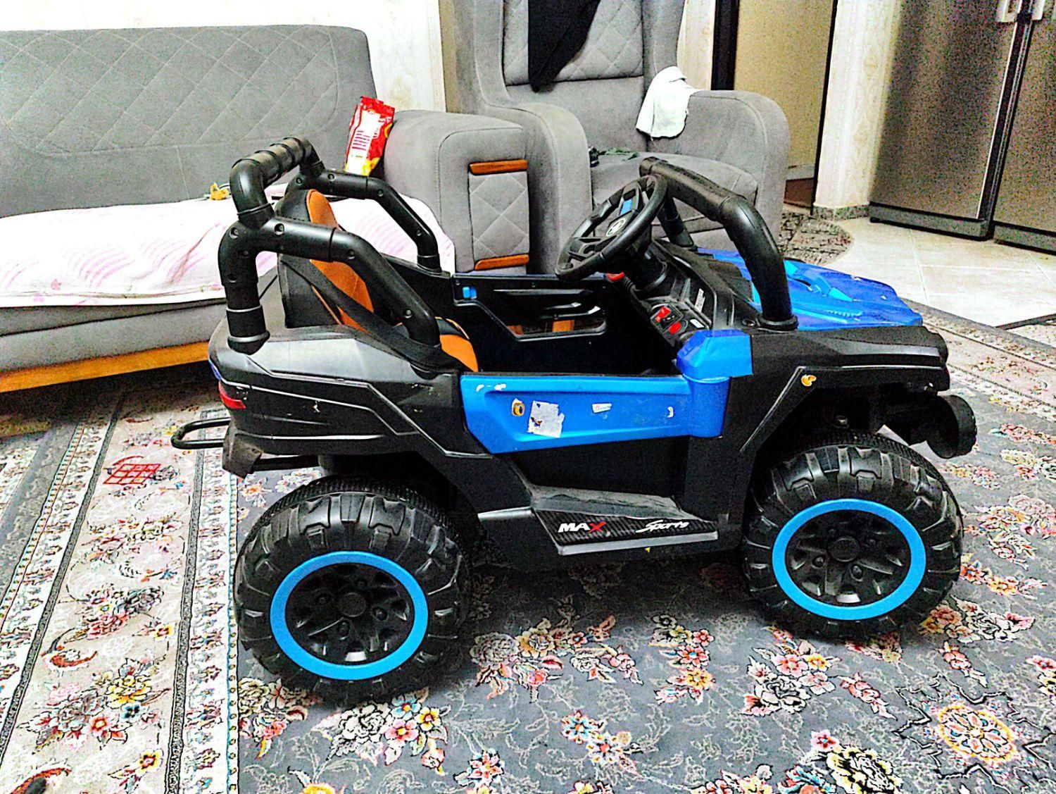 ماشین شارژی|اسباب‌بازی بچه|بندرعباس, |دیوار