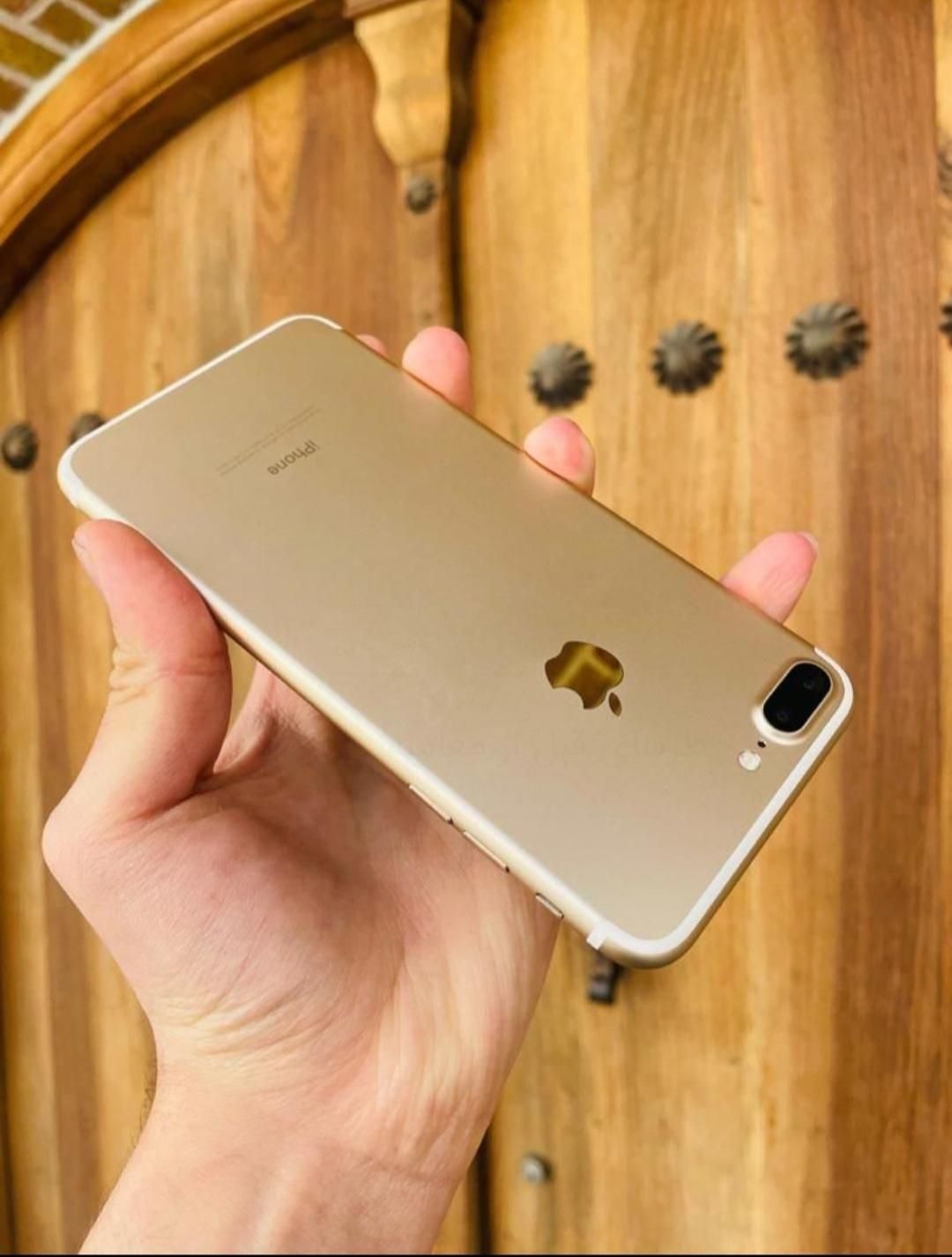 اپل iPhone 8 Plus با حافظهٔ ۲۵۶ گیگابایت|موبایل|خرم‌آباد, |دیوار