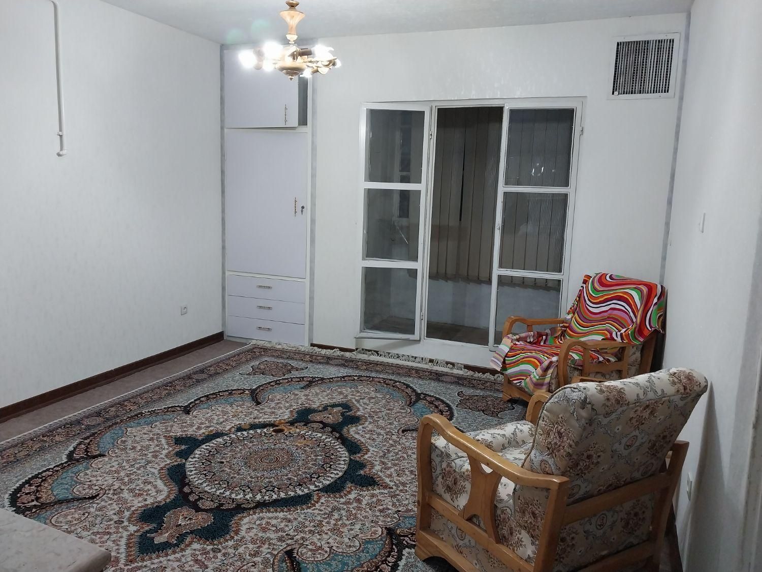 خانه مسافردر بلوارمدرس|اجارهٔ کوتاهمدت آپارتمان و سوئیت|شیراز, شریفآباد|دیوار