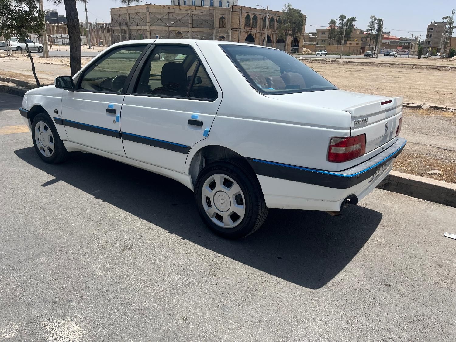 پژو 405 SLX موتورTU5، مدل۱۳۹۶ سیمی|خودرو سواری و وانت|شیراز, ارم|دیوار