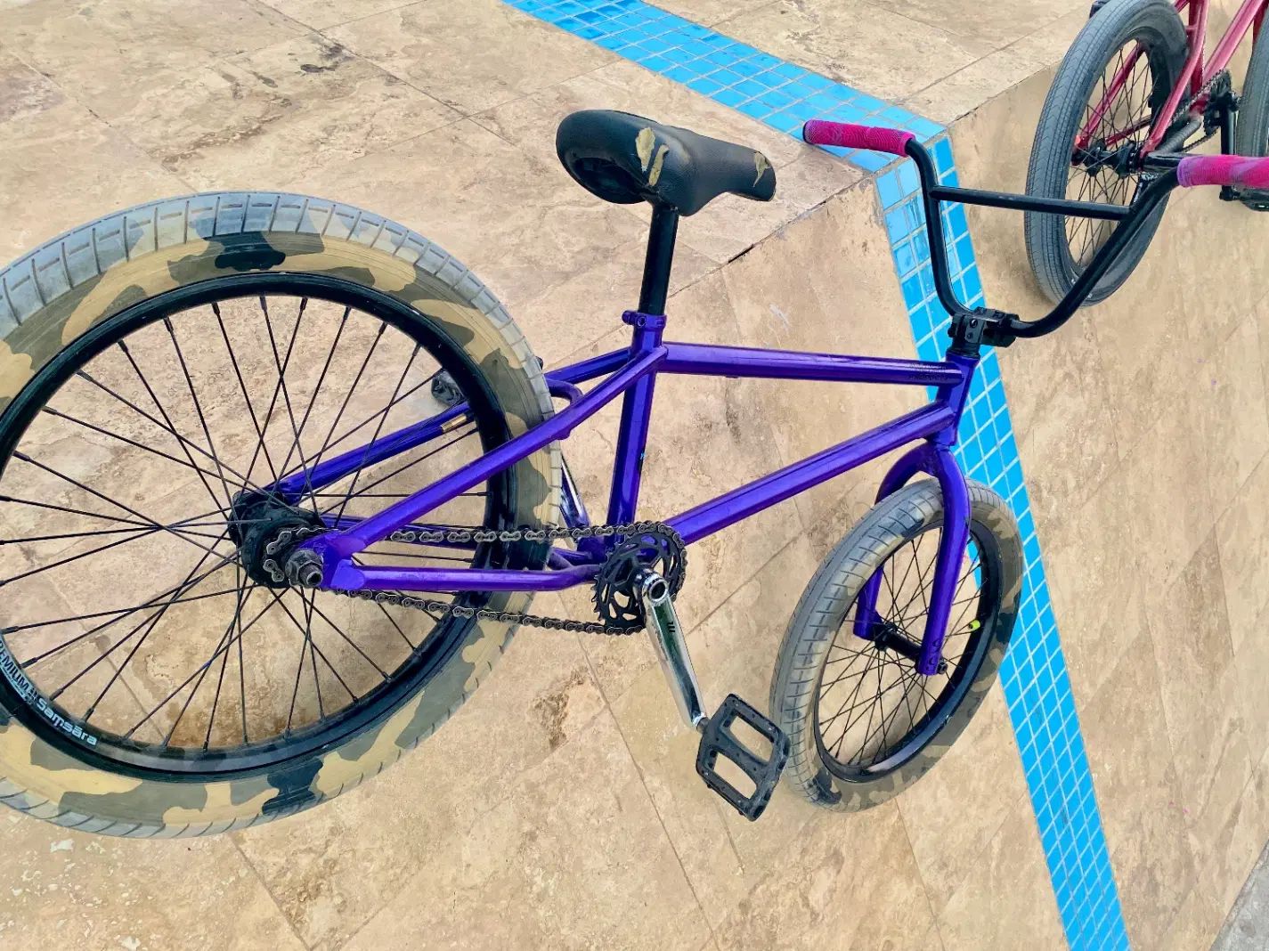 دوچرخهBmxحرکات نمایشی|دوچرخه، اسکیت، اسکوتر|مشهد, هنرستان|دیوار
