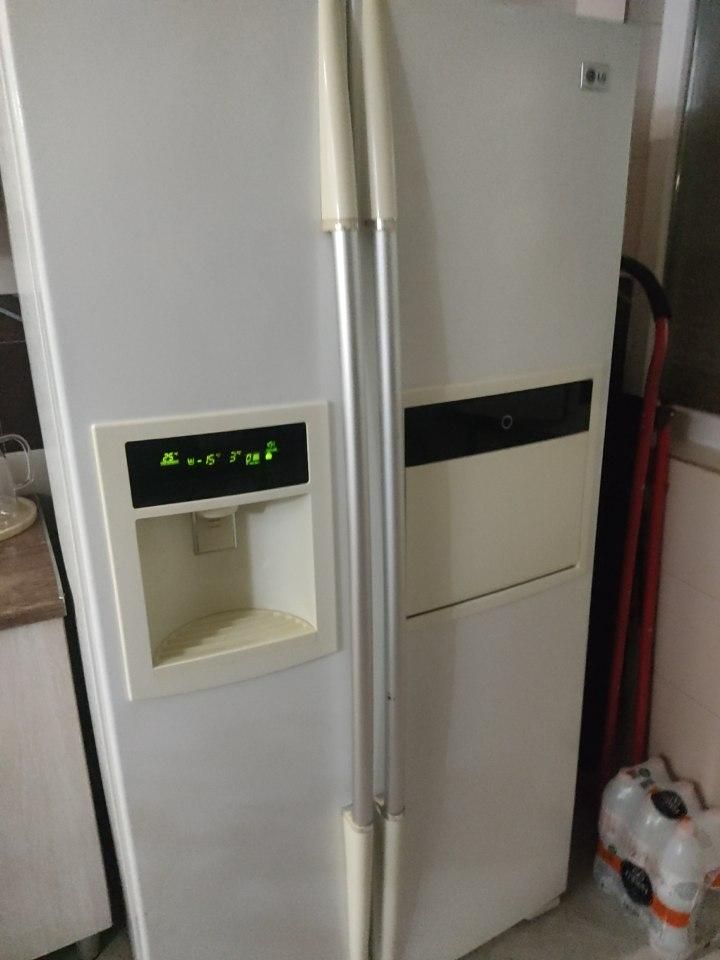 یخچال ساید بای ساید  LG  40 فوت.  رنگ کرم|یخچال و فریزر|تهران, جوادیه|دیوار
