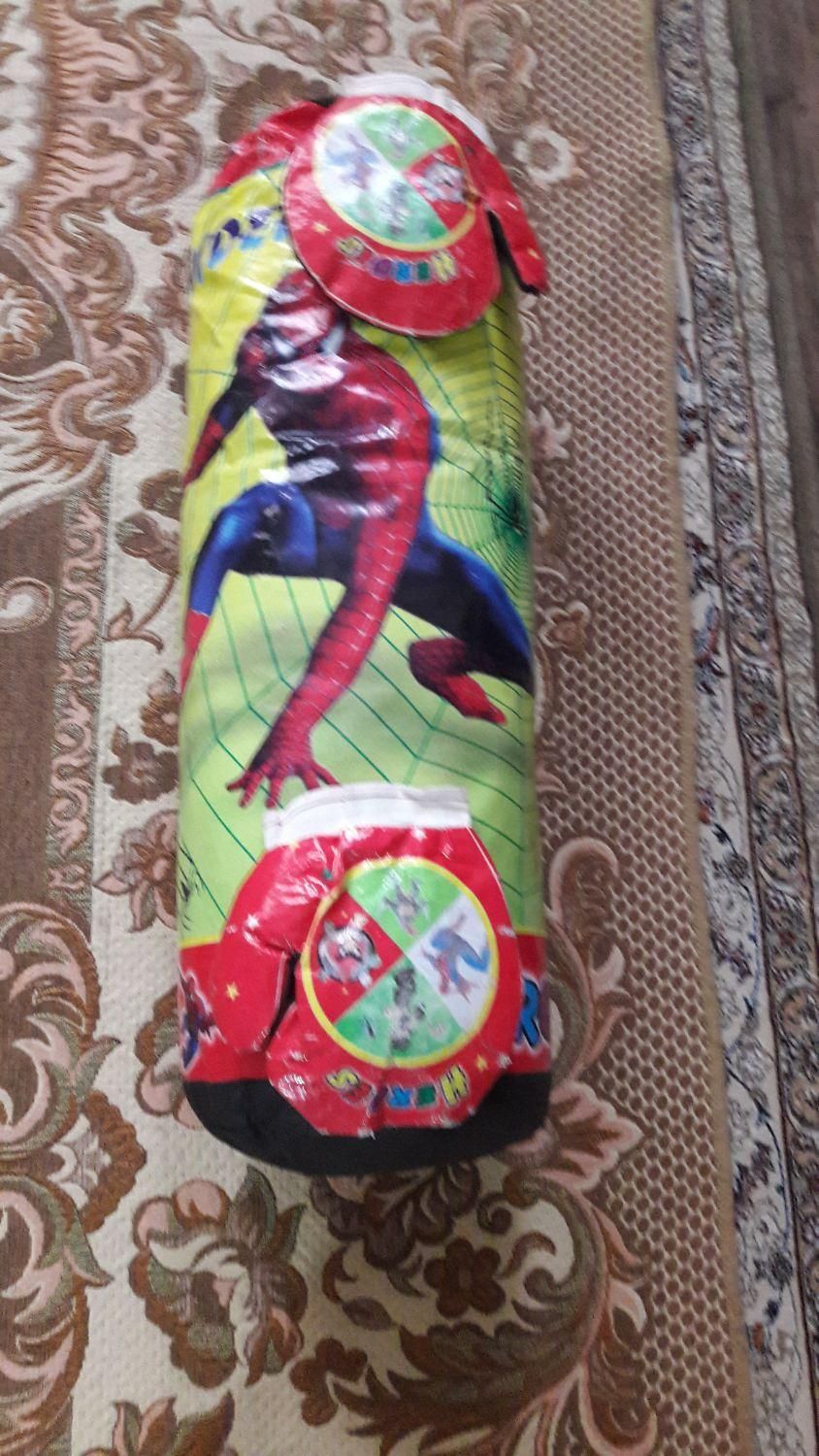کیسه‌بوکس‌گارددفاشخصی‌یه‌جفت‌دستکش|تجهیزات ورزشی|کرج, برغان|دیوار