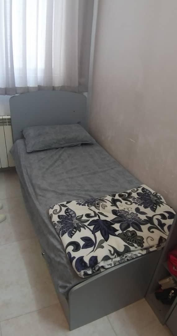 تخت نوجوان|تخت و سرویس خواب|قم, انسجام|دیوار