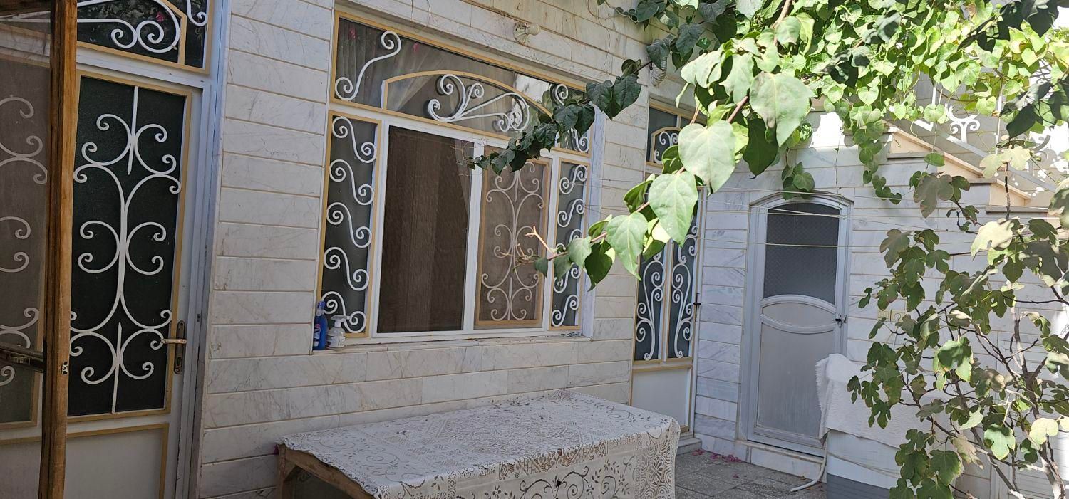 خانه ویلایی127 متری ، دو طبقه ۳ خوابه در هنرستان|فروش خانه و ویلا|قم, هنرستان|دیوار