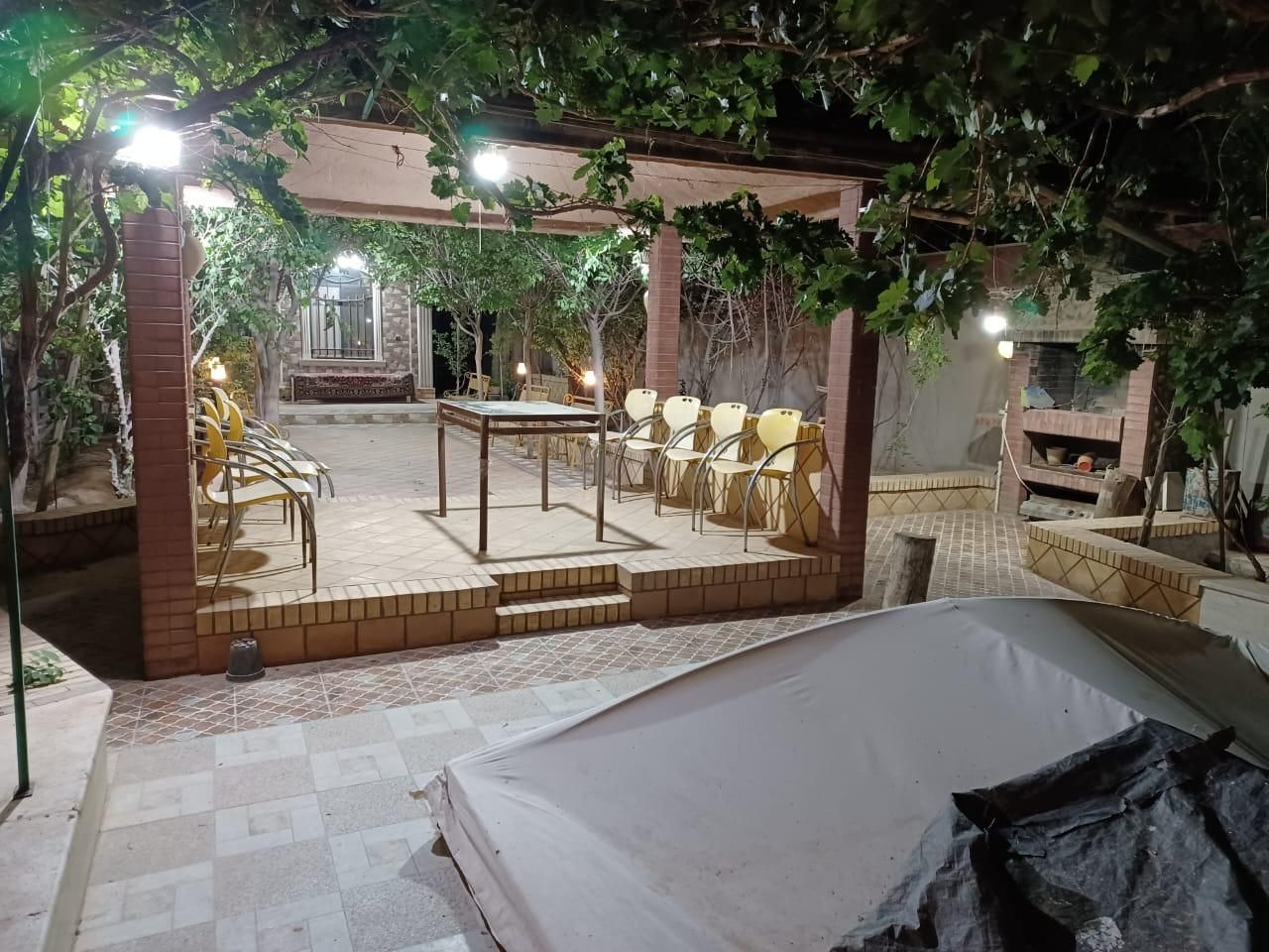 اجازه روزانه باغ ویلای سرسبز|اجارهٔ کوتاهمدت ویلا و باغ|کاشان, میدان میوه تره بار|دیوار