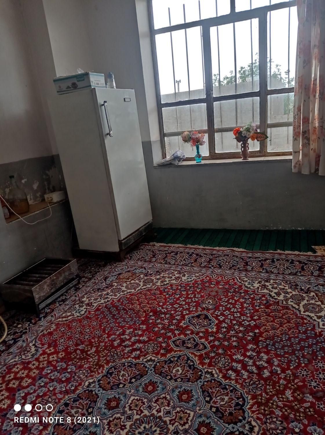 اجاره روزانه ساختمان ویلایی دارای حیاط ۴۰۰ متری|اجارهٔ کوتاه‌مدت آپارتمان و سوئیت|قیدار, |دیوار