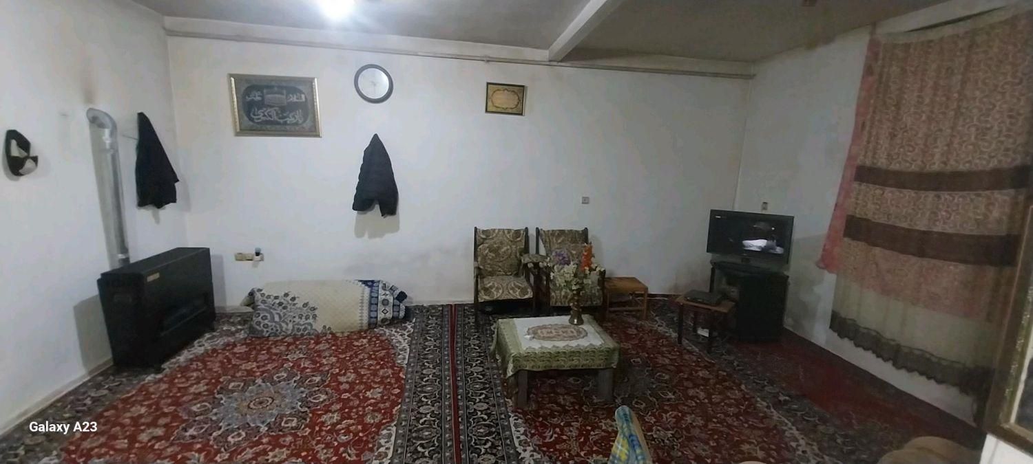 ویلایی سوئیت  یخسازی حمیدیان رازی  جاده جیرده|فروش خانه و ویلا|رشت, لاکان|دیوار