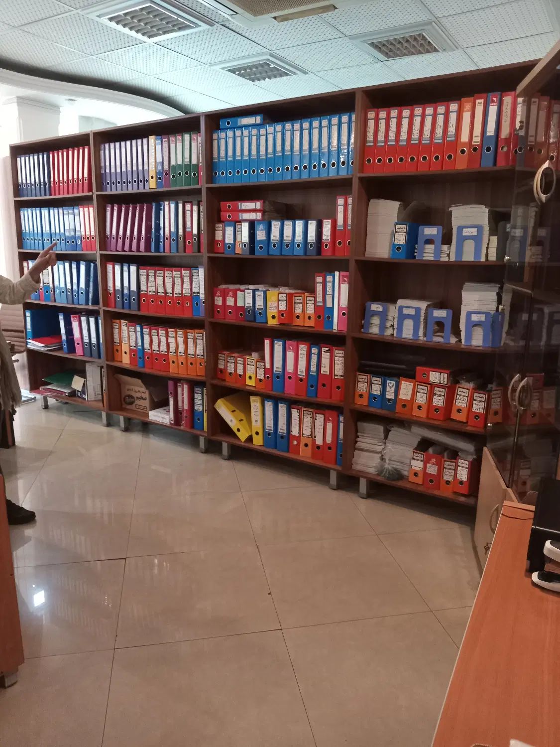 ۶۵۰ متر مستغلات اداری دربست|اجارهٔ دفتر کار، اتاق اداری، مطب|تهران, آرژانتین|دیوار