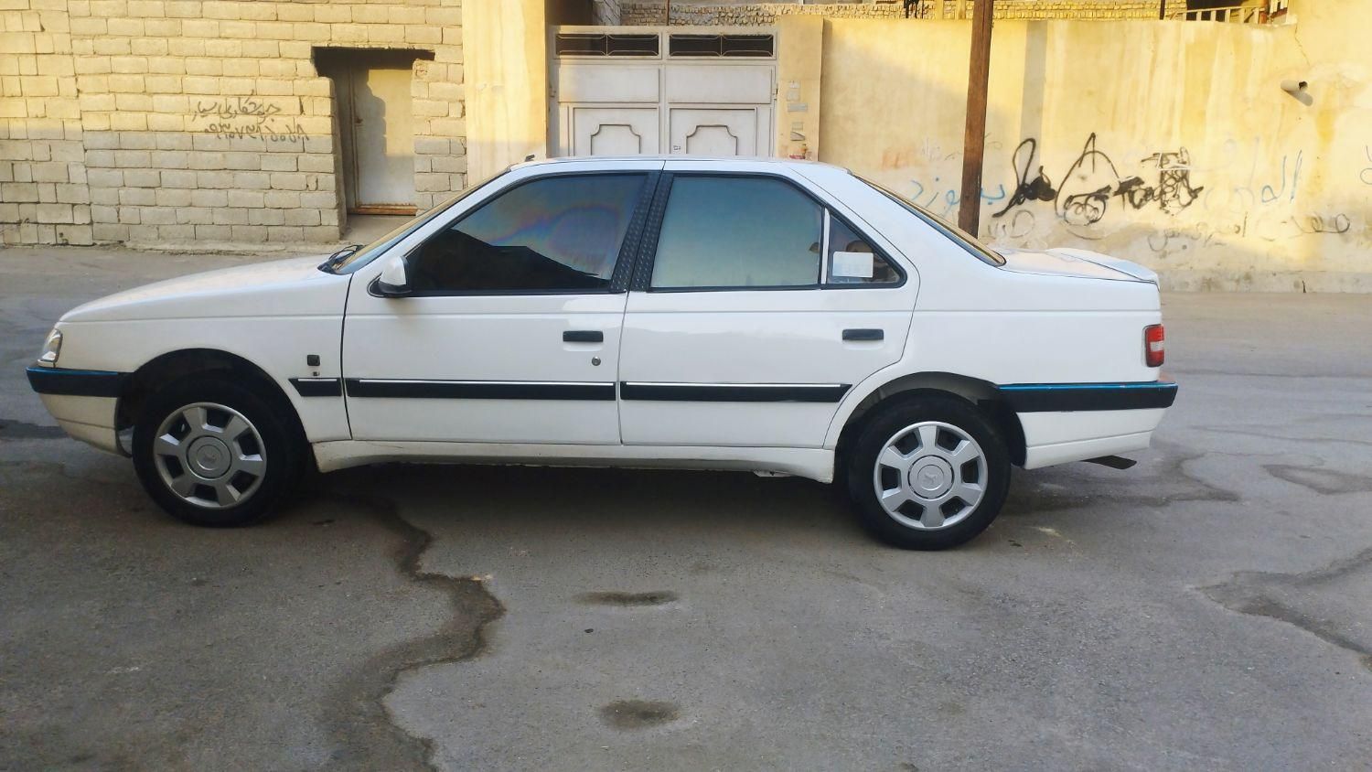 پژو 405 SLX موتور 1800، مدل ۱۳۹۰|خودرو سواری و وانت|بندرعباس, |دیوار