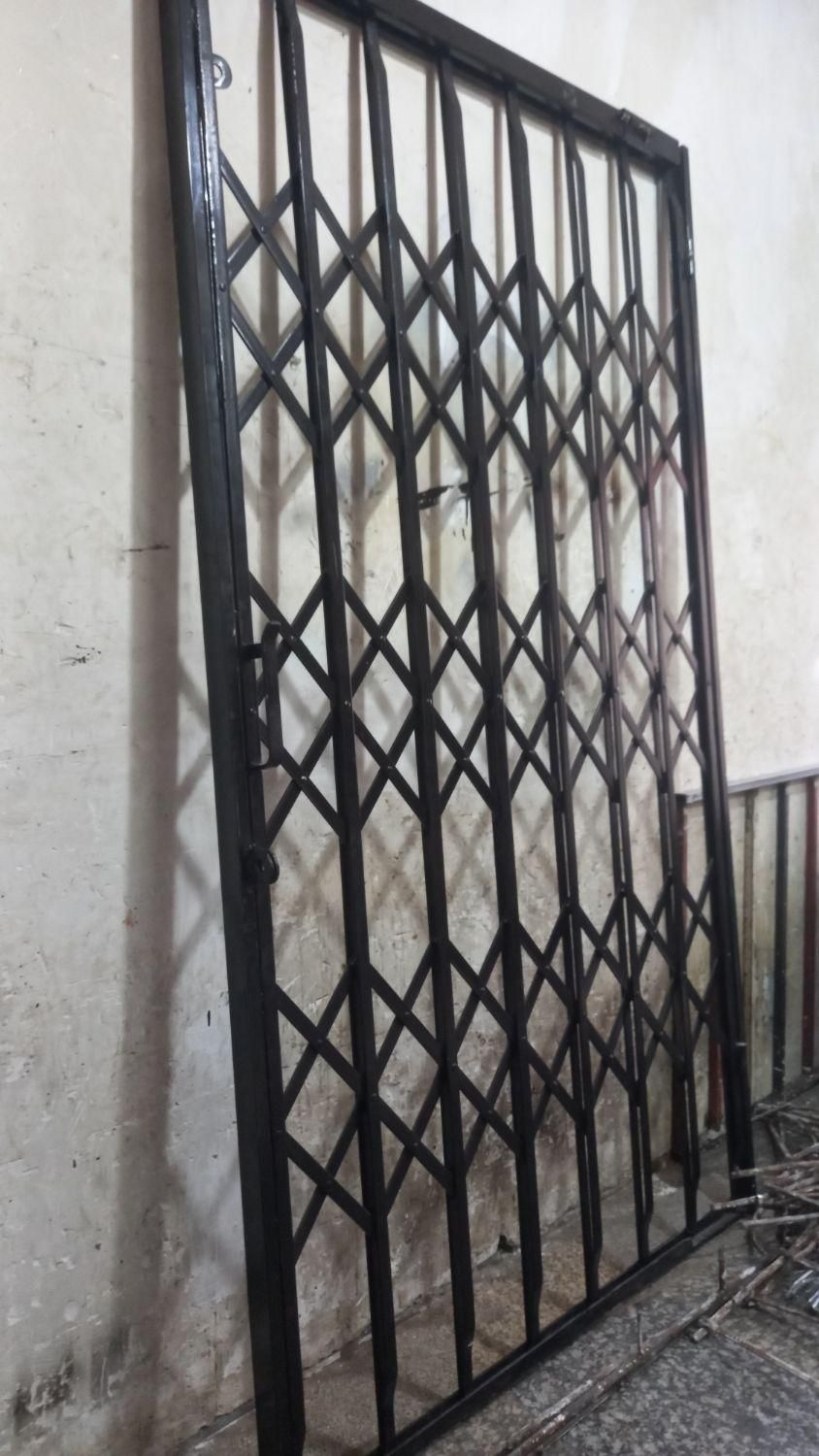 درب آکاردونی دست دوم بانصب خرید وفروش برشکاری|مصالح و تجهیزات ساختمان|تهران, تهرانپارس شرقی|دیوار