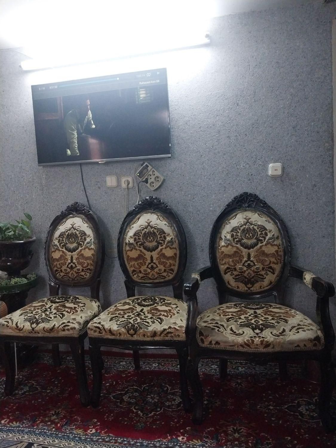 مبل سلطنتی ۹ نفره|مبلمان خانگی و میز عسلی|تهران, جابری|دیوار