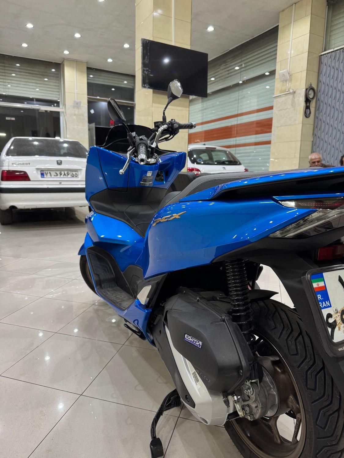 موتور هوندا PCX 160|موتورسیکلت|تهران, نازی‌آباد|دیوار