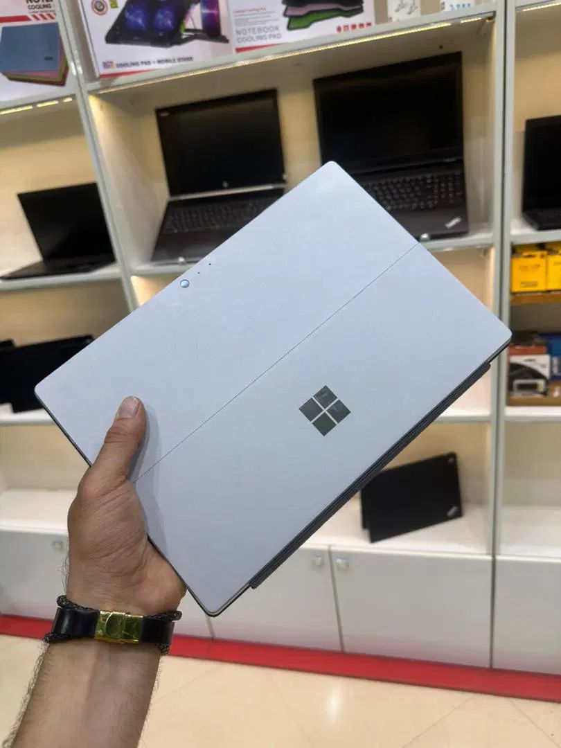 تمیز در حد آک رم8 Surface pro 6 لپتاپ|رایانه همراه|مشهد, عامل|دیوار